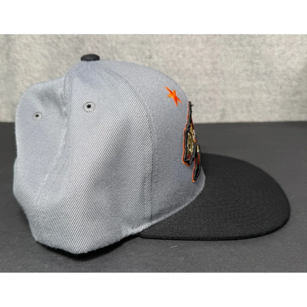 Zephyr Anaheim Ducks Hat Mens OSFA Grey Snapback NHL California Bear Logo Cap